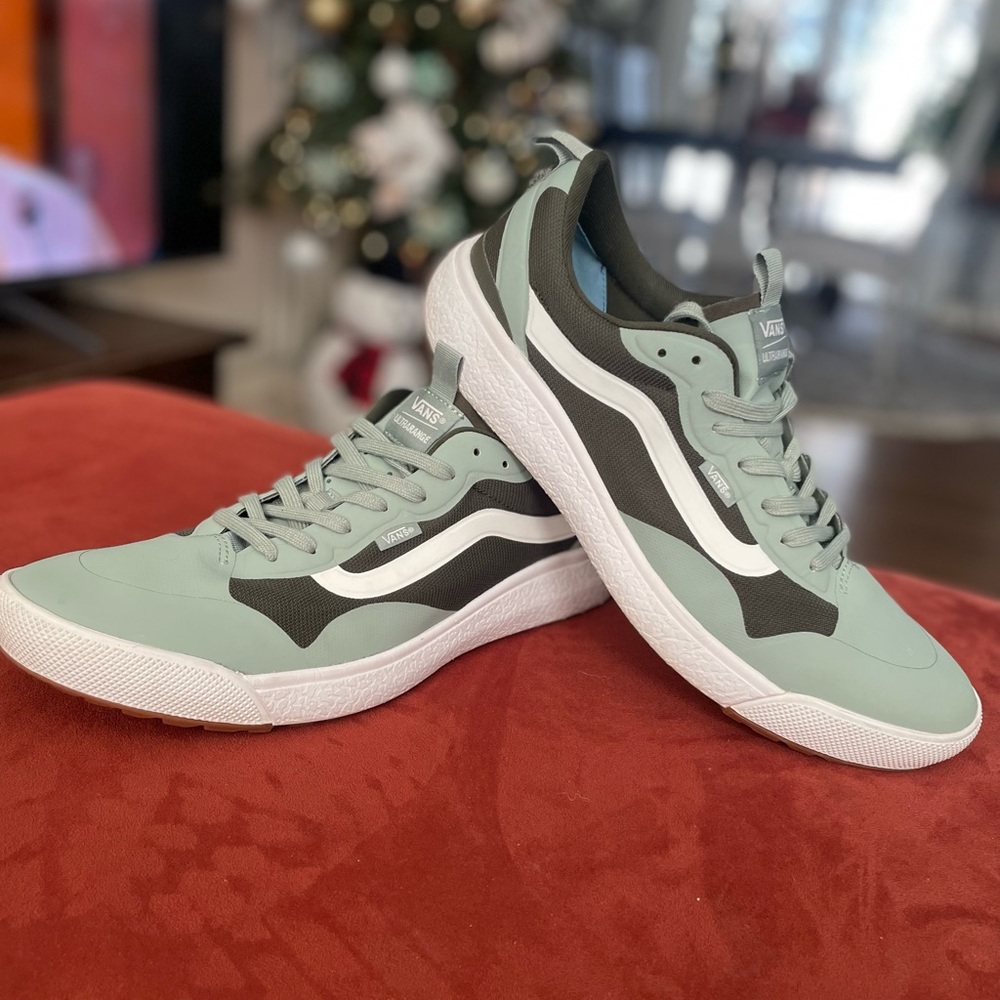 Vans Men's Sneakers in Mint and Black